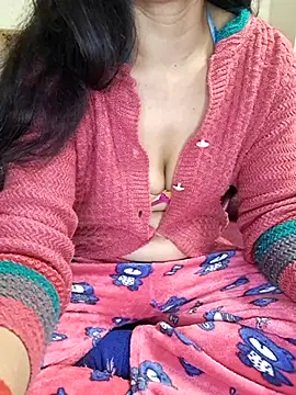 Snapshot of Cute-Zarina chatting on December 14, 2025, 6:46 pm Cute-Zarina online show from December 14, 2025, 6:46 pm