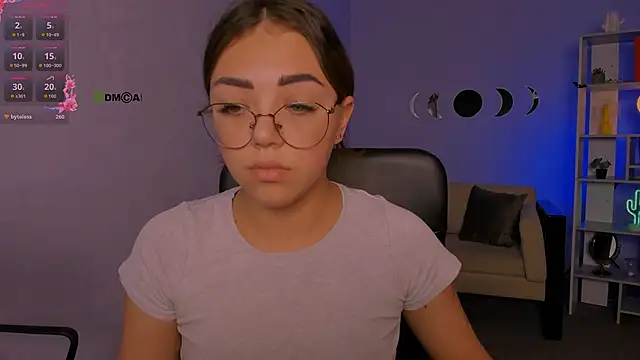 kiki swan online show from November 5, 2025, 10:51 am