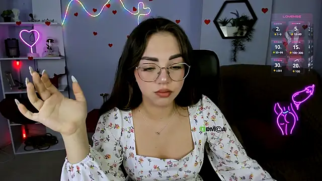 Snapshot of kiki_swan chatting on May 5, 2026, 12:19 pm kiki swan online show from May 5, 2026, 12:19 pm