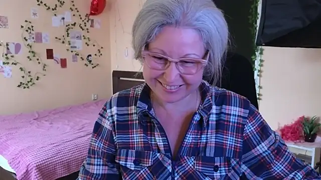 Snapshot of Wane_Witch chatting on April 19, 2026, 8:48 am Wane Witch online show from April 19, 2026, 8:48 am