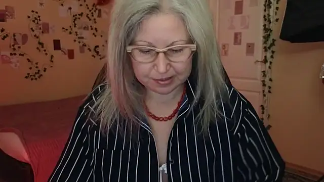 Snapshot of Wane_Witch chatting on May 3, 2026, 10:13 pm Wane Witch online show from May 3, 2026, 10:13 pm