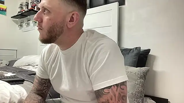 Thegreatwhitepipe online show from October 2, 2025, 4:16 am