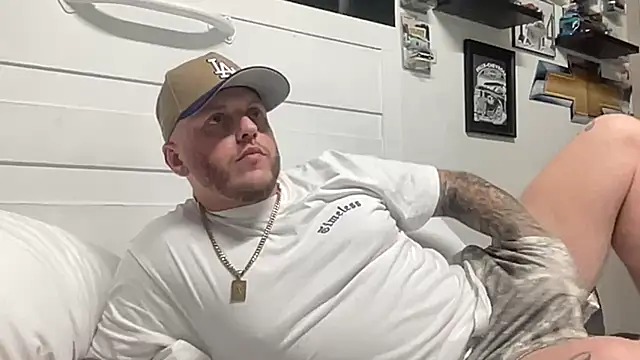 Thegreatwhitepipe online show from September 18, 2025, 10:18 am