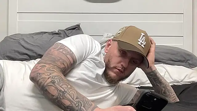 Thegreatwhitepipe online show from November 4, 2025, 11:25 am