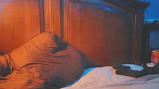 Ilovepussy1911 online show from April 24, 2026, 3:52 am