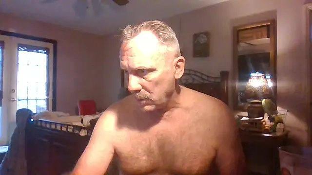 Snapshot of HunkofRock chatting on March 21, 2025, 7:57 pm HunkofRock online show from March 21, 2025, 7:57 pm