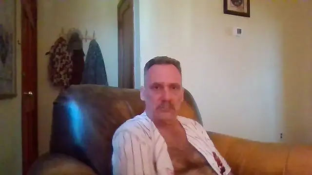 HunkofRock online show from November 11, 2025, 6:47 pm