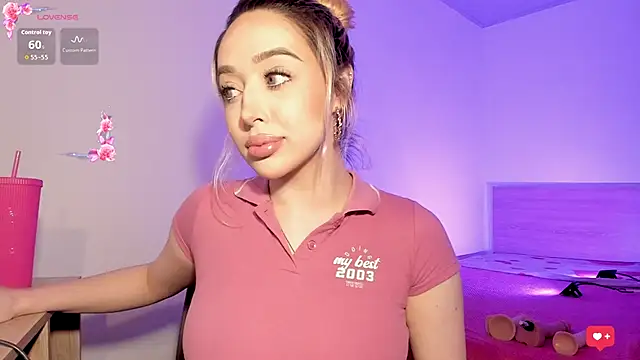 Snapshot of Amorkiss_ chatting on September 30, 2025, 9:37 am Amorkiss  online show from September 30, 2025, 9:37 am