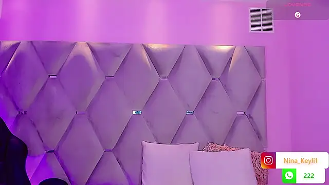 Nina Keyli online show from November 27, 2025, 7:25 pm