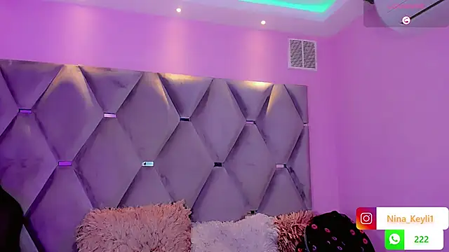 Nina Keyli online show from December 4, 2025, 7:35 pm