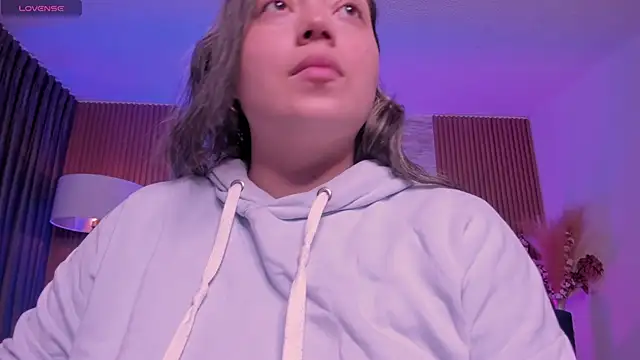 Snapshot of heidy_johns chatting on November 14, 2025, 3:21 am heidy johns online show from November 14, 2025, 3:21 am