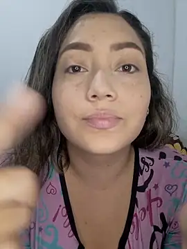 Snapshot of heidy_johns chatting on September 14, 2025, 4:46 am heidy johns online show from September 14, 2025, 4:46 am