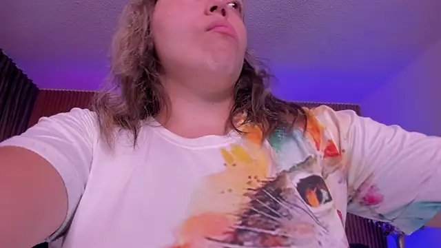 Snapshot of heidy_johns chatting on December 4, 2025, 3:38 am heidy johns online show from December 4, 2025, 3:38 am