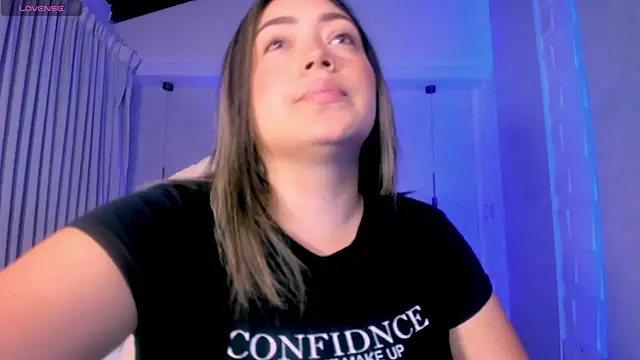 Snapshot of heidy_johns chatting on October 7, 2025, 3:18 am heidy johns online show from October 7, 2025, 3:18 am