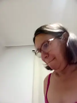 Snapshot of victoria_wayne chatting on April 20, 2026, 10:07 am victoria wayne online show from April 20, 2026, 10:07 am