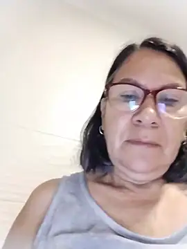 Snapshot of victoria_wayne chatting on May 15, 2026, 9:29 am victoria wayne online show from May 15, 2026, 9:29 am