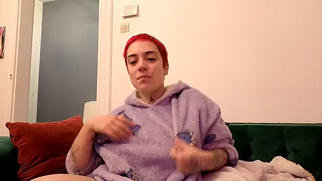 Snapshot of OllympeKaii chatting on October 2, 2025, 4:49 am OllympeKaii online show from October 2, 2025, 4:49 am