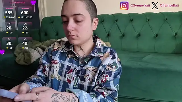 Snapshot of OllympeKaii chatting on December 16, 2025, 9:02 am OllympeKaii online show from December 16, 2025, 9:02 am