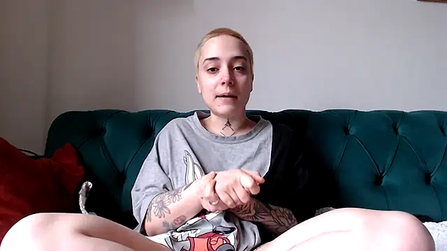 Snapshot of OllympeKaii chatting on March 11, 2025, 7:57 am OllympeKaii online show from March 11, 2025, 7:57 am