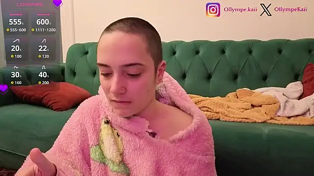 Snapshot of OllympeKaii chatting on November 24, 2025, 7:14 pm OllympeKaii online show from November 24, 2025, 7:14 pm