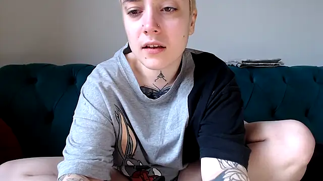 Snapshot of OllympeKaii chatting on March 9, 2025, 1:04 pm OllympeKaii online show from March 9, 2025, 1:04 pm