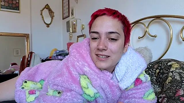 Snapshot of OllympeKaii chatting on September 18, 2025, 8:06 am OllympeKaii online show from September 18, 2025, 8:06 am