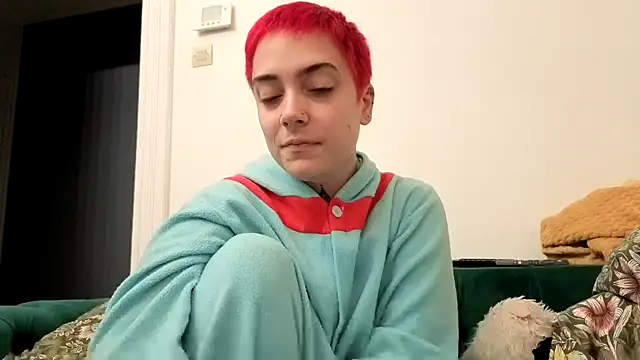 Snapshot of OllympeKaii chatting on October 17, 2025, 5:44 am OllympeKaii online show from October 17, 2025, 5:44 am