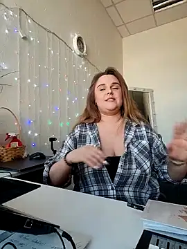 Snapshot of Juicy_PeachLux chatting on April 29, 2026, 10:41 am Juicy PeachLux online show from April 29, 2026, 10:41 am