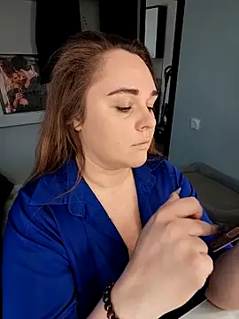 Snapshot of Juicy_PeachLux chatting on March 19, 2026, 5:51 am Juicy PeachLux online show from March 19, 2026, 5:51 am