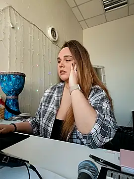 Snapshot of Juicy_PeachLux chatting on March 23, 2026, 8:25 am Juicy PeachLux online show from March 23, 2026, 8:25 am