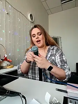 Snapshot of Juicy_PeachLux chatting on March 27, 2026, 8:26 am Juicy PeachLux online show from March 27, 2026, 8:26 am