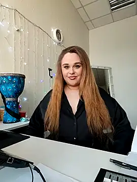 Snapshot of Juicy_PeachLux chatting on February 18, 2026, 6:44 am Juicy PeachLux online show from February 18, 2026, 6:44 am