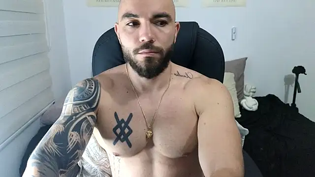 Isaac Carter online show from November 15, 2025, 11:14 am