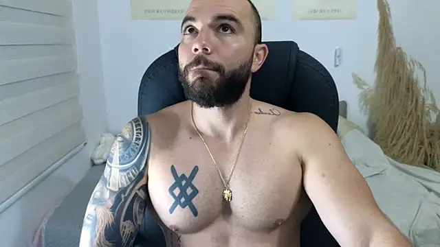 Snapshot of Isaac_Carter chatting on January 7, 2026, 11:04 am Isaac Carter online show from January 7, 2026, 11:04 am