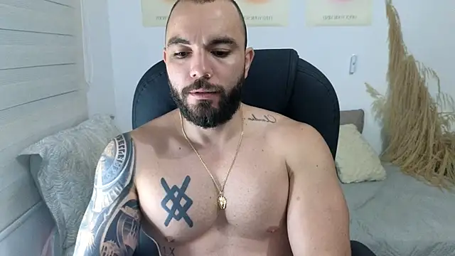 Snapshot of Isaac_Carter chatting on January 6, 2026, 11:03 am Isaac Carter online show from January 6, 2026, 11:03 am