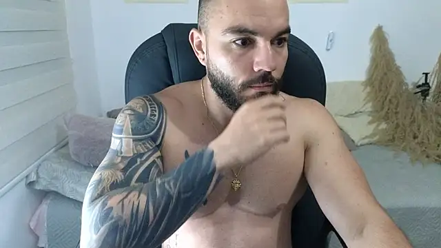 Snapshot of Isaac_Carter chatting on December 18, 2025, 11:14 am Isaac Carter online show from December 18, 2025, 11:14 am