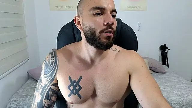 Snapshot of Isaac_Carter chatting on February 1, 2026, 11:36 pm Isaac Carter online show from February 1, 2026, 11:36 pm