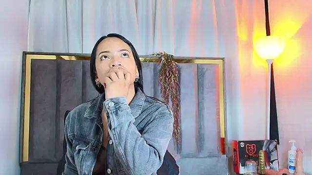 AvaX 777 online show from February 2, 2026, 8:19 pm