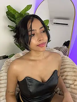 Snapshot of _Emily_Thompson_ chatting on June 22, 2026, 3:25 am Emily Thompson online show from June 22, 2026, 3:25 am
