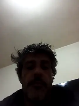 Snapshot of Fzssp chatting on April 1, 2026, 3:52 am Fzssp online show from April 1, 2026, 3:52 am