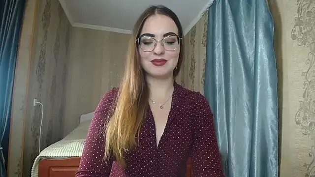 Snapshot of Leila_Kissyu chatting on November 5, 2025, 2:31 pm Leila Kissyu online show from November 5, 2025, 2:31 pm