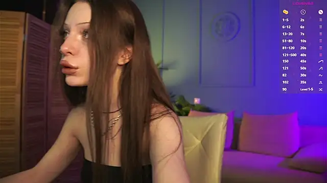 Snapshot of Heydoraa_ chatting on October 15, 2025, 6:38 pm Heydoraa online show from October 15, 2025, 6:38 pm