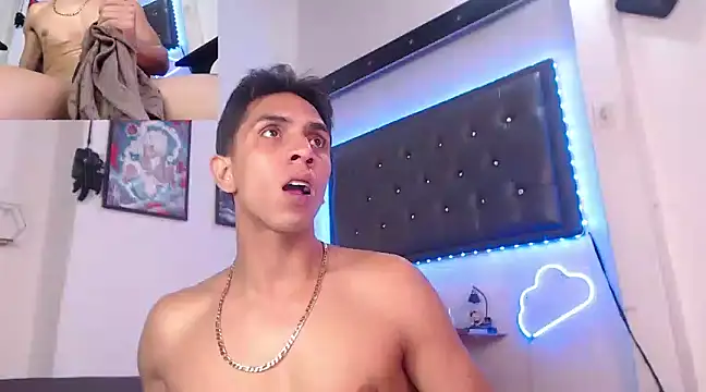 Monkey uchiha777 online show from March 18, 2025, 6:50 pm