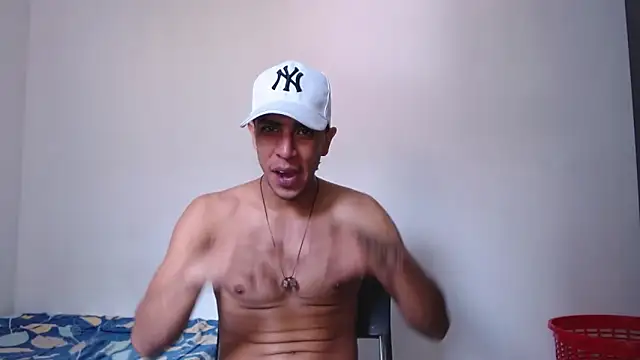 Monkey uchiha777 online show from December 22, 2025, 8:42 pm