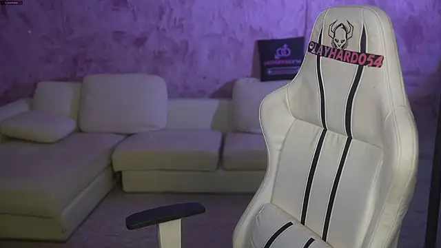 Snapshot of Billie054 chatting on March 16, 2026, 7:56 am Billie054 online show from March 16, 2026, 7:56 am