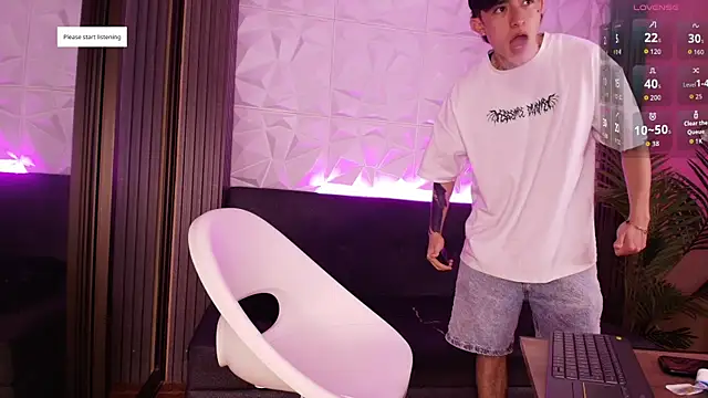 Snapshot of troy_rouge chatting on November 19, 2025, 7:25 pm troy rouge online show from November 19, 2025, 7:25 pm