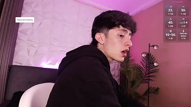 Snapshot of troy_rouge chatting on November 20, 2025, 7:14 pm troy rouge online show from November 20, 2025, 7:14 pm