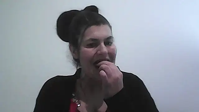 Snapshot of Curvy-Essex-Milf chatting on March 6, 2026, 3:18 pm Curvy-Essex-Milf online show from March 6, 2026, 3:18 pm