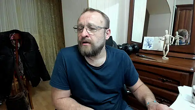 Snapshot of Grandor_M chatting on March 21, 2025, 5:34 pm Grandor M online show from March 21, 2025, 5:34 pm