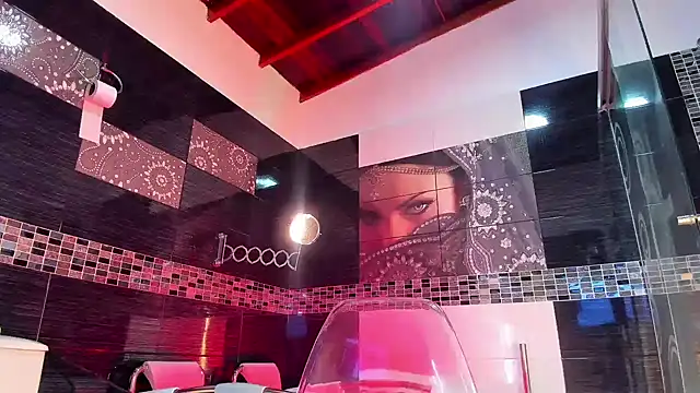 Snapshot of Small_Hot19 chatting on October 24, 2025, 9:41 am Small Hot19 online show from October 24, 2025, 9:41 am